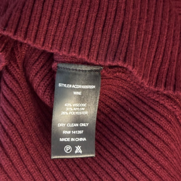 Astr the Label "Gwendolyn" Mock Turtleneck Sweater Dress - Wine Size L - Picture 9 of 9